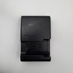 SONY CP-V3B(W) 充電器 - メルカリ