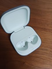 正規品）Apple AirPods 4世代 片耳 L 片方 左耳 ノイズキャンセリング
