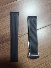 TAG Heuer ラバーベルト パンチング ブラックタグホイヤー - メルカリ