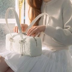 完売品】 Peony ホリデーケーキバニティバッグ ホワイト 白 - メルカリ