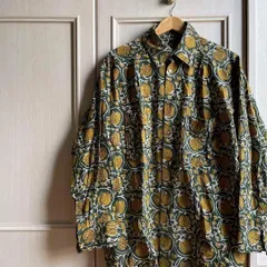 【東あずま店　併売品】 Edwina Hoerl エドウィナホール 花柄 シャツ トップス　Sサイズ　shirt　tops　 メンズ　men's　カーキ　黄色　イエロー　からし色　マスタード　YELLOW　長袖　総柄のサムネイル