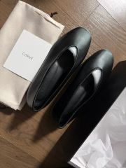 LOEWE レザーフラットシューズ 38 黒 - メルカリ