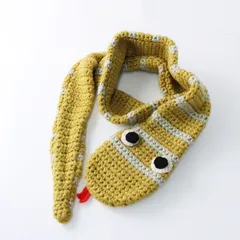 ネネット Nenet くまへびマフラー ｜イエローベージュ ストール ニット  モチーフ 【2400014976373】のサムネイル