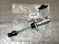 【新品未使用】スカイラインクーペ クラッチマスターシリンダー 6MT 日産純正品 新品未使用】スカイラインクーペ クラッチマスターシリンダー 6MT 日産