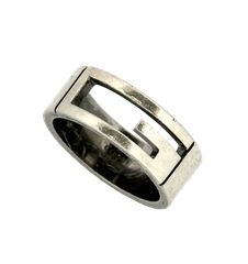 FENDI FFモチーフ シグネットリング【使用感あり】 - メルカリ