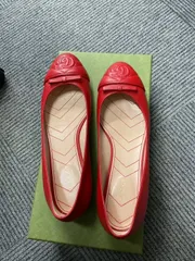 中古美品正規品　GUCCI（グッチ）マーモント レザー フラット バレエシューズのサムネイル