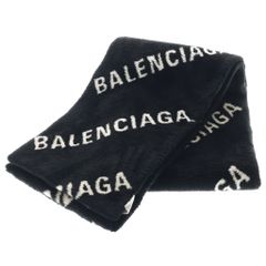 美品 バレンシアガ クッション ロゴ ブラック BALENCIAGA - メルカリ
