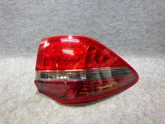 200系　クラウン　ロイヤル　右テール　GR5200/203　前期　30-346　R　81550-30B50　LED球切れ無し　260520041のサムネイル