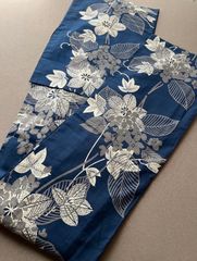 浴衣 紫陽花柄 注染 ろうけつ染め 紺 木綿 綿コーマ - メルカリ