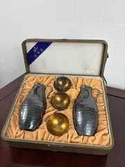 【純銀製】高級酒器セット 徳利2点 盃3点 総重量142.0ｇ　共箱付きのサムネイル