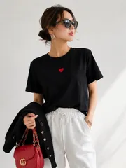 ハート刺繍Tシャツ ノスタルジア UVカット 接触冷感 大人フェミニン トップスのサムネイル