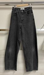 美品 Curensology カレンソロジー &RCカーヴィーデニムパンツ40 - メルカリ