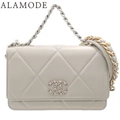 CHANEL(シャネル) シャネル19 ココマーク チェーンウォレット ショルダーバッグ 2WAY ハンドバッグ 肩掛け 斜め掛け ラムスキン ライトグレー シルバー金具 ゴールド金具 シャンパンゴールド金具 レディース 40802196055【アラモード】