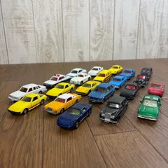 【トミカ ミニカー まとめ売り 21台　おまけ付き】のサムネイル