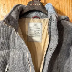 ブルネロクチネリ カシミア イングリッシュリブ ニ ットダウン パディングのサムネイル