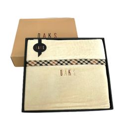 新品未使用【DAKS】 ウォッシャブル羽毛肌掛けふとん - メルカリ