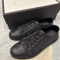 グッチ オフザグリッド テニス 1977 ロー エコニール 黒 GG 29.5