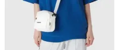 アンブロ ミニ クロスバックのサムネイル