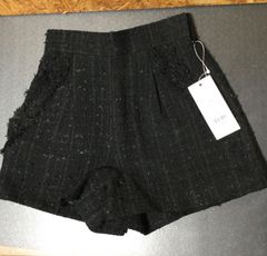 sheller シェリエ フロントタックレザーショートパンツ - メルカリ