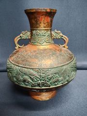 銅製 古代風彫刻の花瓶 三井造船50周年記念品（昭和42年） 銅製 古代風彫刻の花瓶 三井造船50周年記念品（昭和42年） - メルカリ