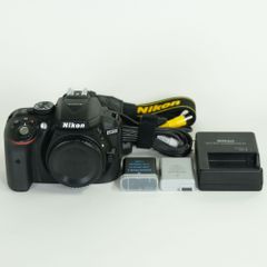 Nikon D7100 ボディ 動作確認済み バッテリー 充電器 SDカード付き 