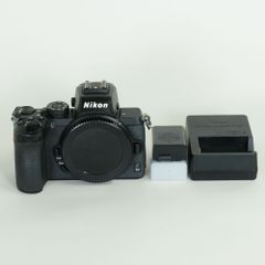 期間限定値下げ Nikon Z 5 本体とバッテリーチャージャー - メルカリ