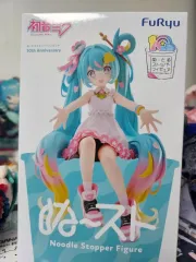 フリュー 初音ミク 10周年 フィギュア 初音ミク プライズ