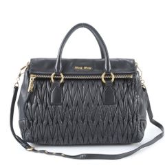 miu miu 2way ショルダーバッグ ブラック ハートチャーム - メルカリ
