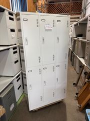 PLUS 12人用 ワイドロッカー 鍵付き 美品　福岡市西区引き取り可能 PLUS 12人用 ワイドロッカー 鍵付き 美品 福岡市西区引き取り可能