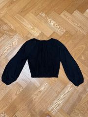 美品 アドーア 袖リボンとろみブラウス - メルカリ