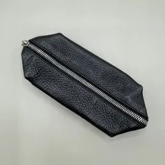 美品　HIROFU ヒロフ　マルチポーチ　ロゴ型押し　レザー　黒　ブラックのサムネイル