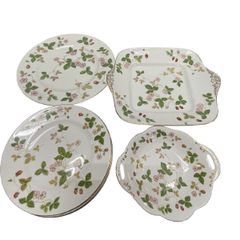 WEDGWOOD ワイルドストロベリー オーバル(パスタ、カレー)深皿4枚