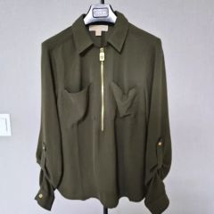 新品未使用）MICHAEL MICHAEL 薄手 ビッグカラーブラウス - メルカリ