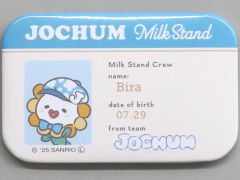 [중고] 배지 핀스 Bira(사토 케이즈) 점원 네임풍 캔 배지(밀크 스탠드) [JOCHUM]