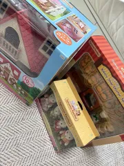 シルバニアファミリー 赤い屋根 二階建て ベーカリー ファミリー セットのサムネイル