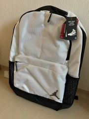 ジョーダン コーデュラ フランチャイズ バックパック ホワイト 29L 未