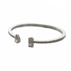 美品】AGATHA Parisパール×スクエアクリスタル バングル - メルカリ