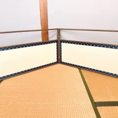 D19 茶道具 京間用 風炉先屏風 唐松 ツボツボ 壺々 【1台】 両面開き 表千家 お稽古 茶室 伝統工芸 美術品 【訳あり：多少のシミヨゴレ有】のサムネイル