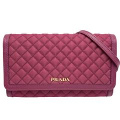 PRADA プラダ ショルダーウォレット キルティング レザー レッド色 