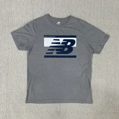 ニューバランス グレー 半袖 Tシャツ