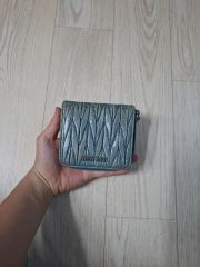 レア美品✨ミュウミュウ◇パスケース付きフラップ長財布りぼんバイ