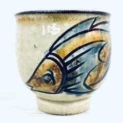 人間国宝 金城次郎 壺屋焼 魚文 盃 ぐい呑み サイン彫無 沖縄 酒器