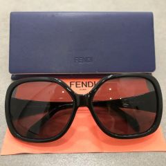 フェンディ サングラス FENDI 高級 ブランド 40029U 01B - メルカリ