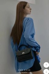 GADORO サコッシュ ショルダーバッグ ブラック - メルカリ