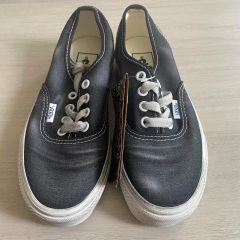 廃盤レアVANS VAULT AUTHENTIC LX 28.5 レザー 黒 白 - メルカリ