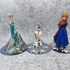 ワールドコレクタブルフィギュア アナと雪の女王 - メルカリ
