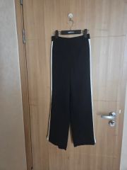 ボーダーズアットバルコニー テーパードパンツ 36 ブラック 美品
