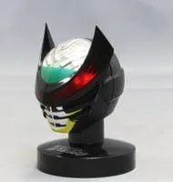 バンダイ 仮面ライダー ライダーマスクコレクション Vol.13　仮面ライダーバース 発光アイVer. (発光台座)のサムネイル