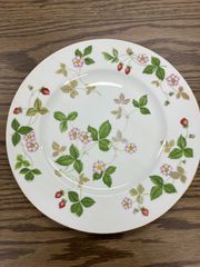 WEDGWOOD Wild Strawberry プレート27センチ - メルカリ