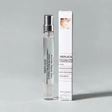 【並行輸入品】メゾンマルジェラ レプリカ レイジーサンデーモーニング 10ml 香水 お試し ミニサイズ 持ち運び用 アトマイザーe